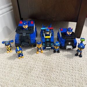 Paw Patrol Misc. Chase Vehicles & Figures*